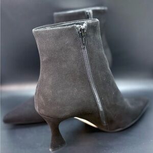 Chic Black Suede Heeled Boots